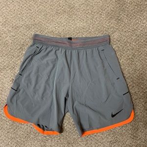 NIKE Men's 8" Flex Repel Training Shorts